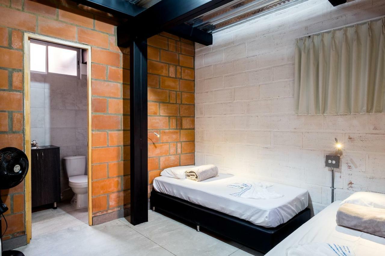 Medellin Backpacker Hostel Ngoại thất bức ảnh