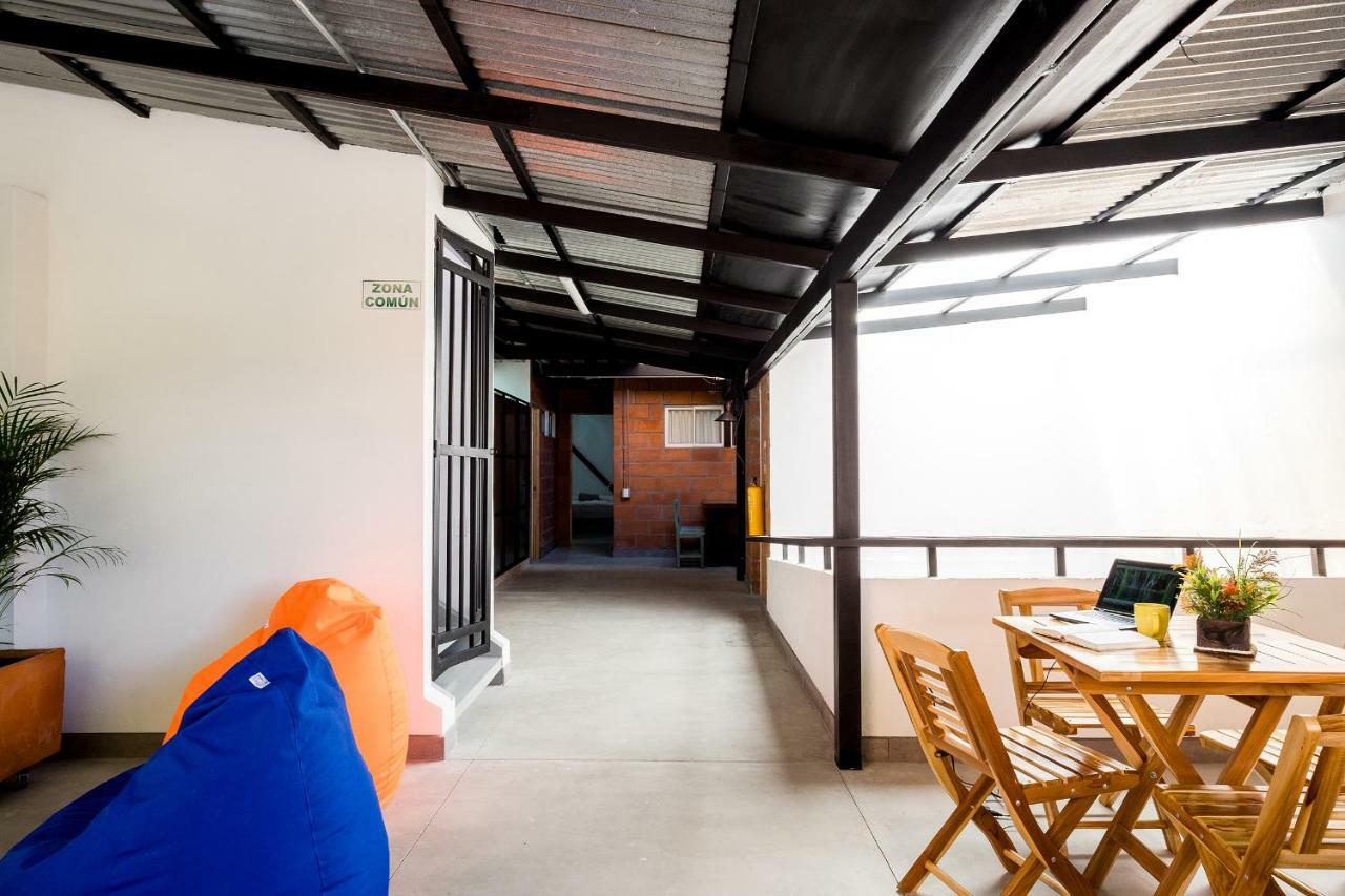 Medellin Backpacker Hostel Ngoại thất bức ảnh